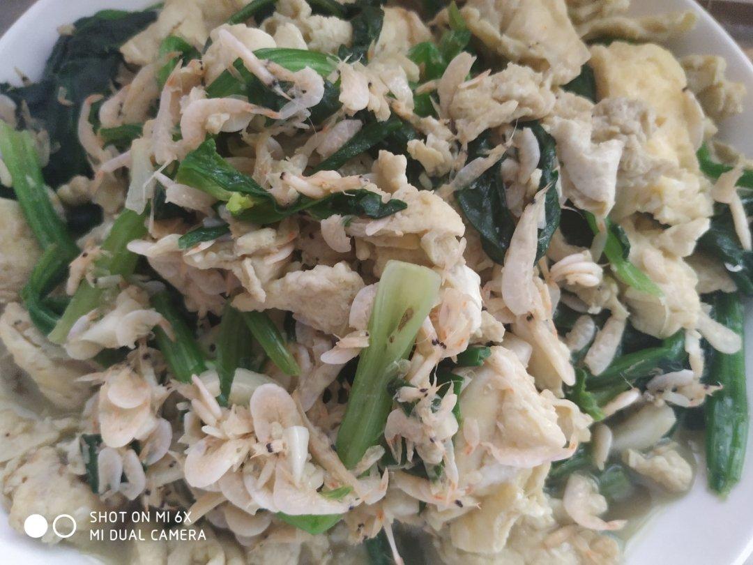 菠菜虾皮炒鸡蛋