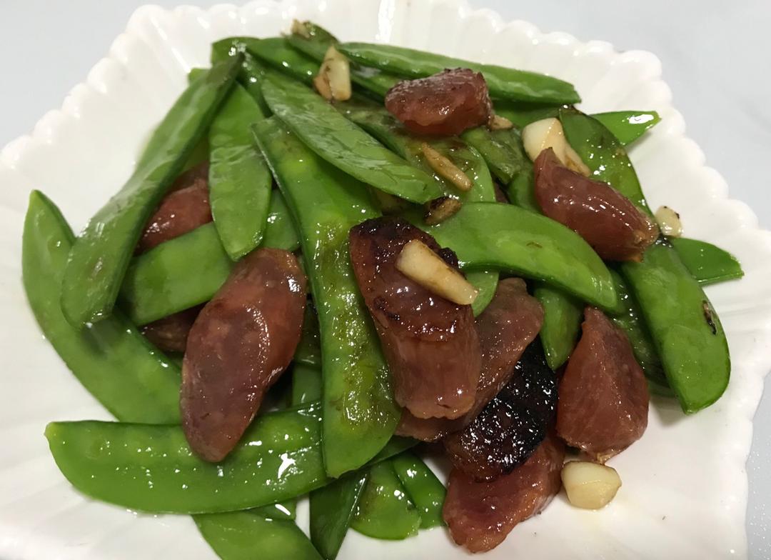 超脆爽的荷兰豆炒香肠