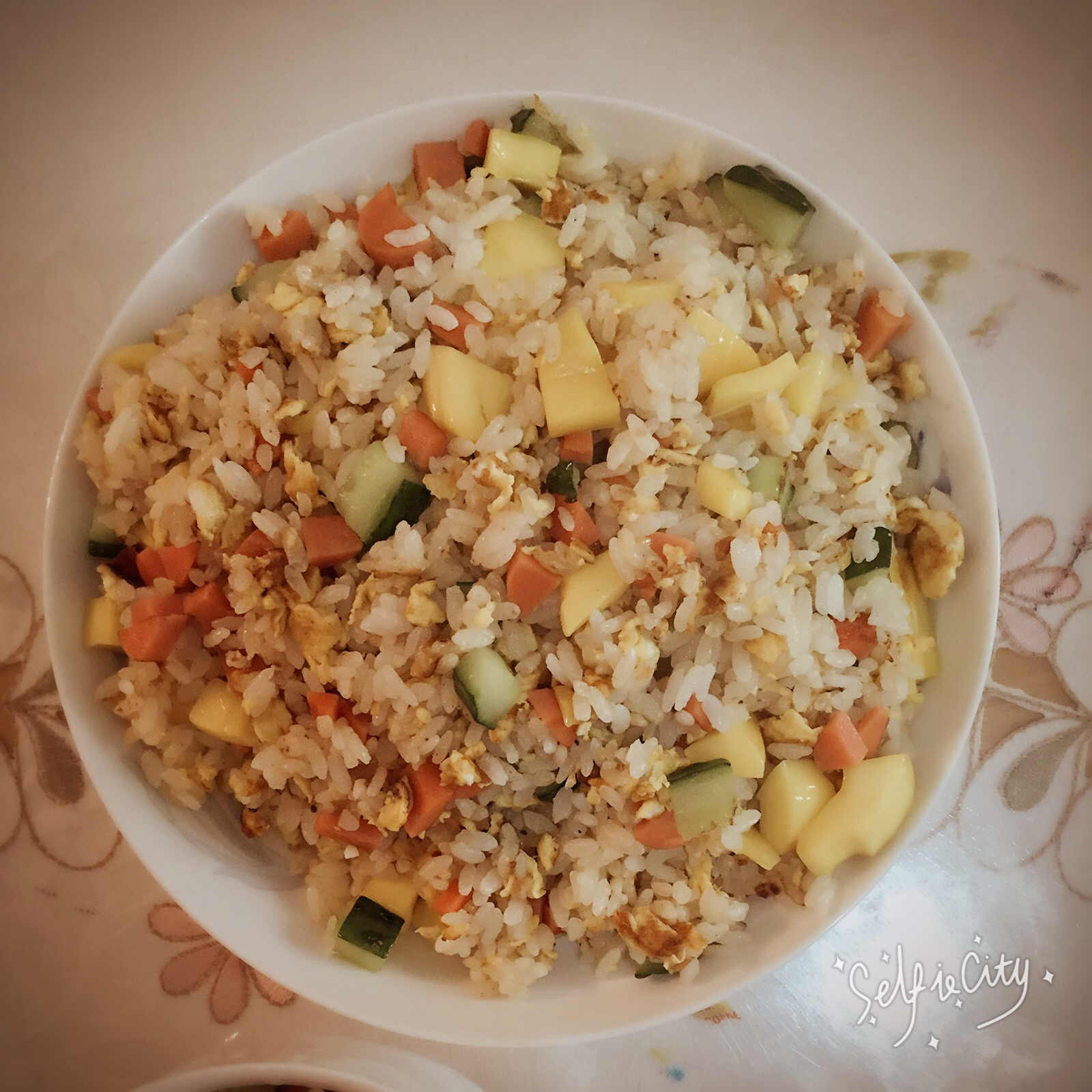 菠萝蜜餐肉蛋炒饭