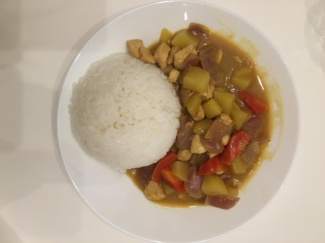 咖喱鸡肉饭