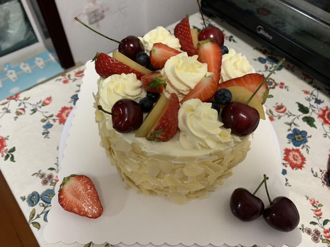 视频菜谱:6寸加高奶油水果蛋糕（适合新手）