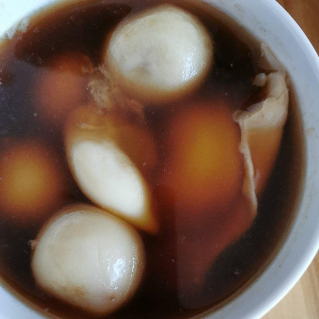 红糖鸡蛋汤圆
