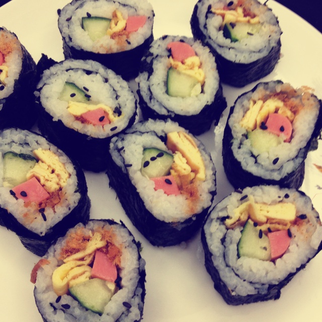紫菜卷寿司