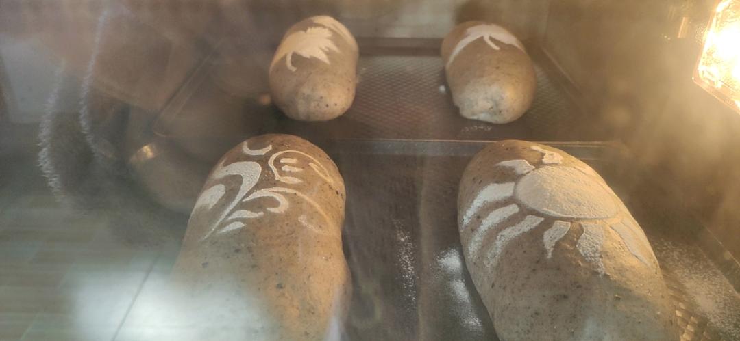 仿85度C家黑谷物核果（中种法）