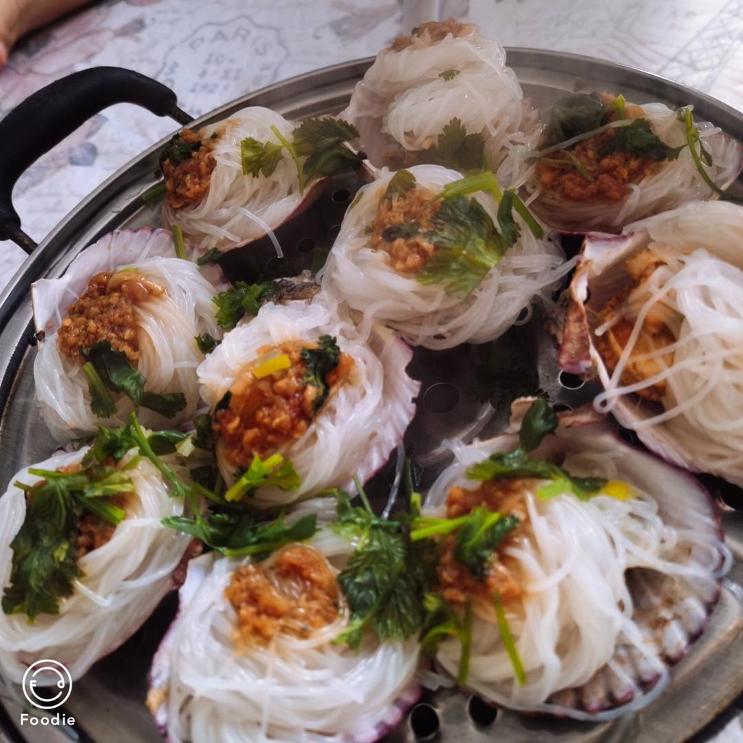 零失败的蒜蓉粉丝蒸扇贝