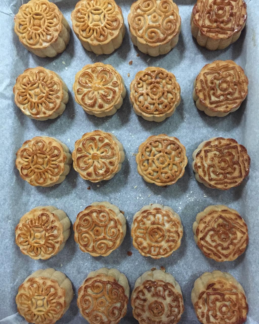 广式月饼——蛋黄莲蓉月饼
