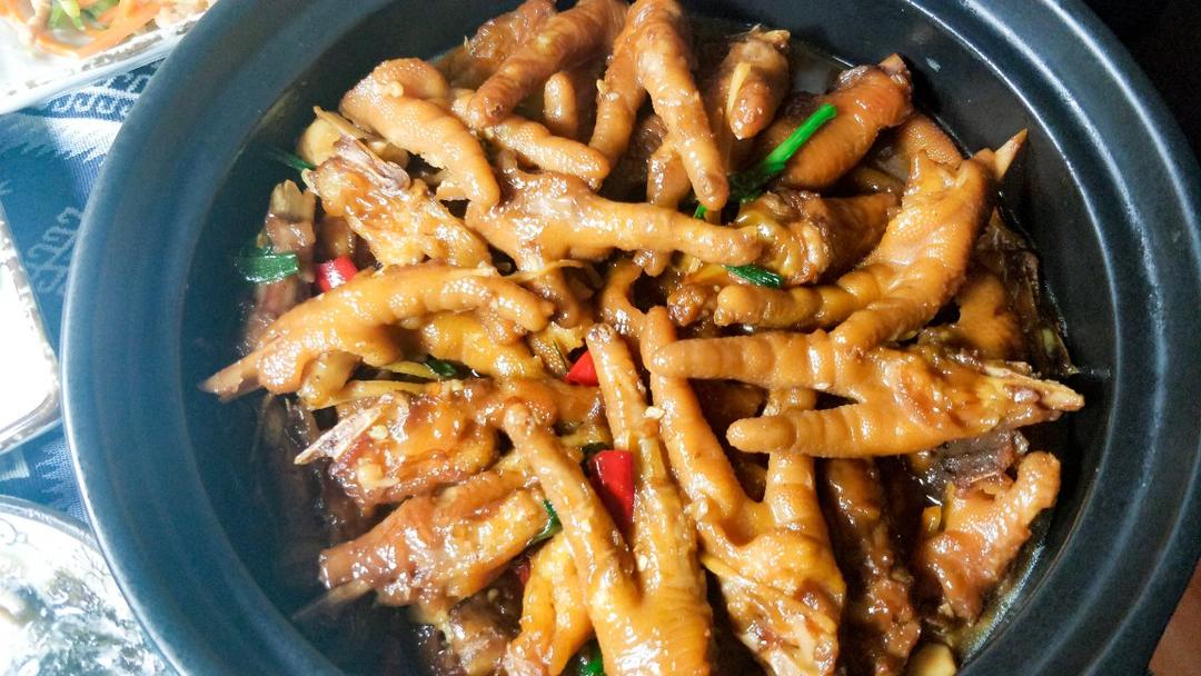 香辣烧鸡爪