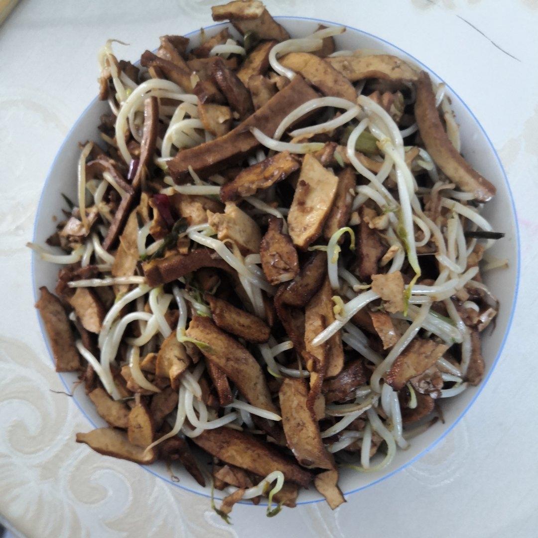 豆芽炒香干