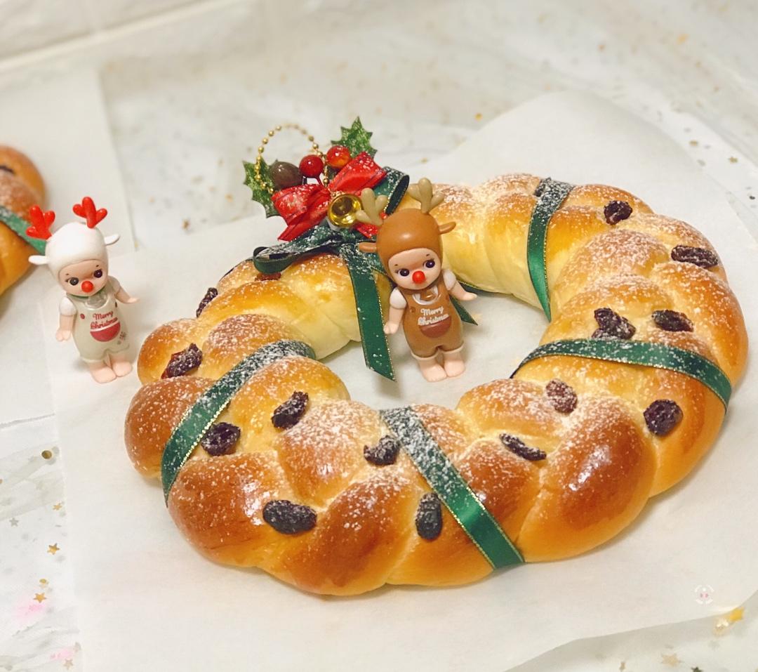 圣诞花环面包