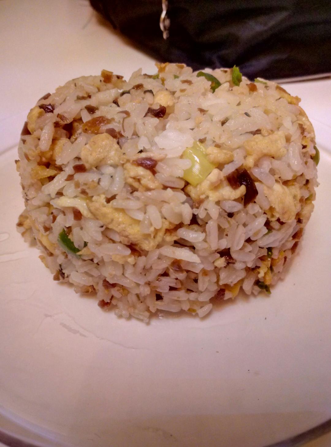 芽菜蛋炒饭