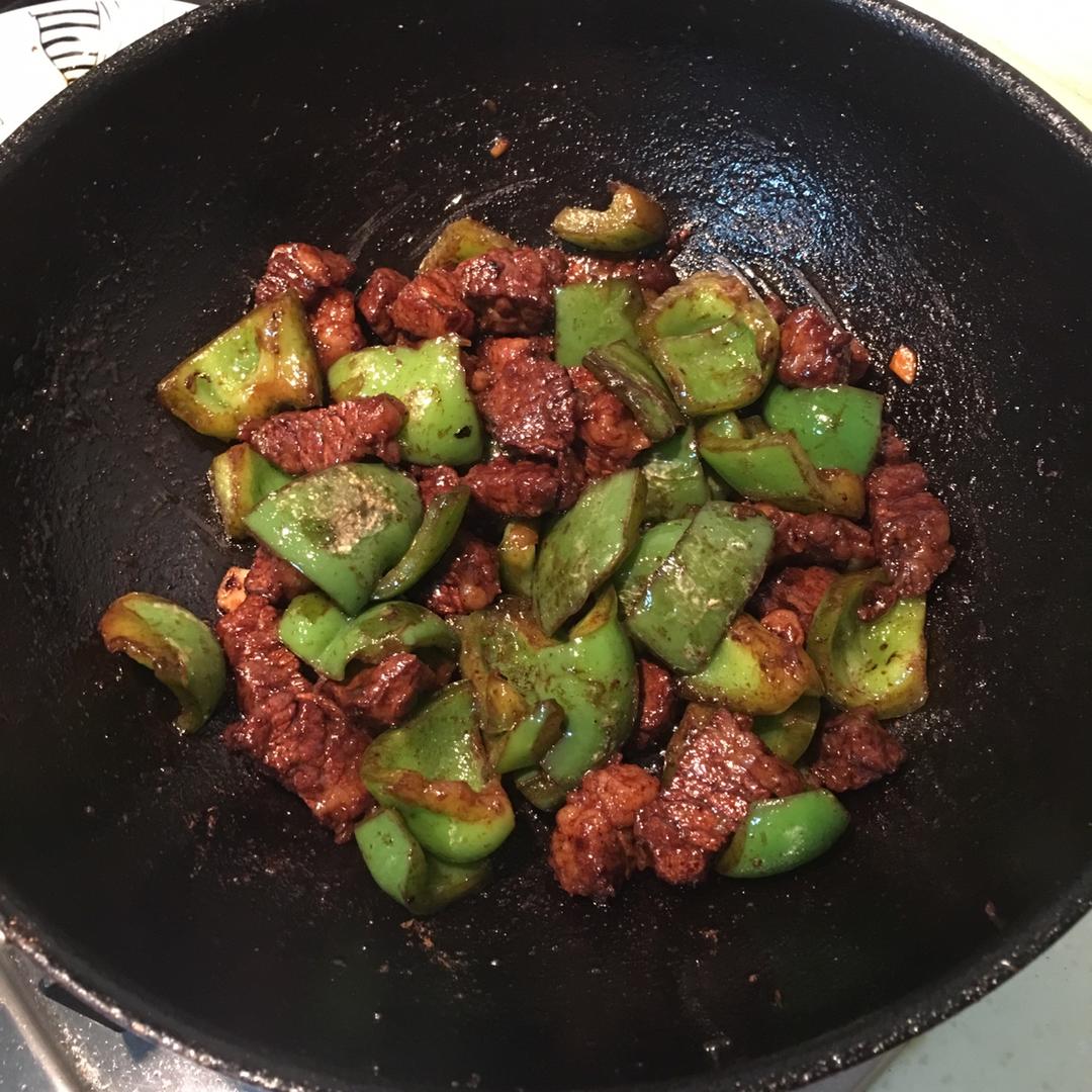 黑蒜子牛肉粒