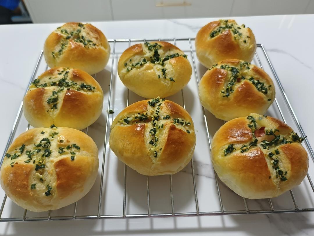 蒜香芝士火腿小吐司🍞超香！无法抗拒的咸口面包