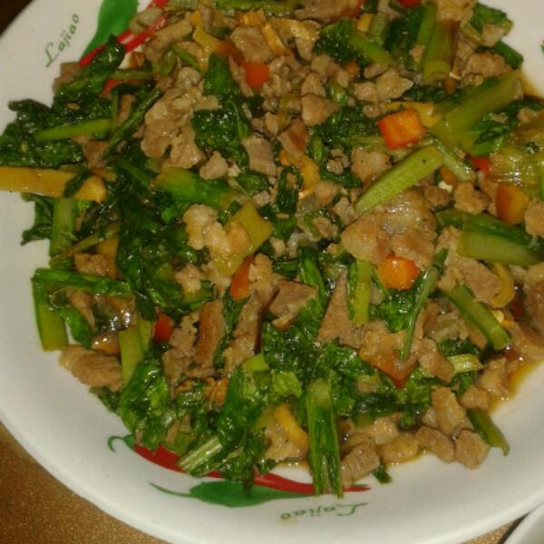 肉末炒小白菜