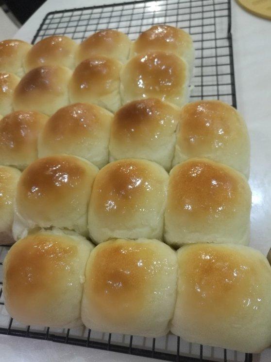炼乳奶油餐包