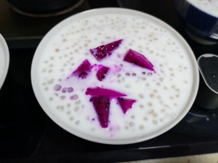 芒果椰汁西米露