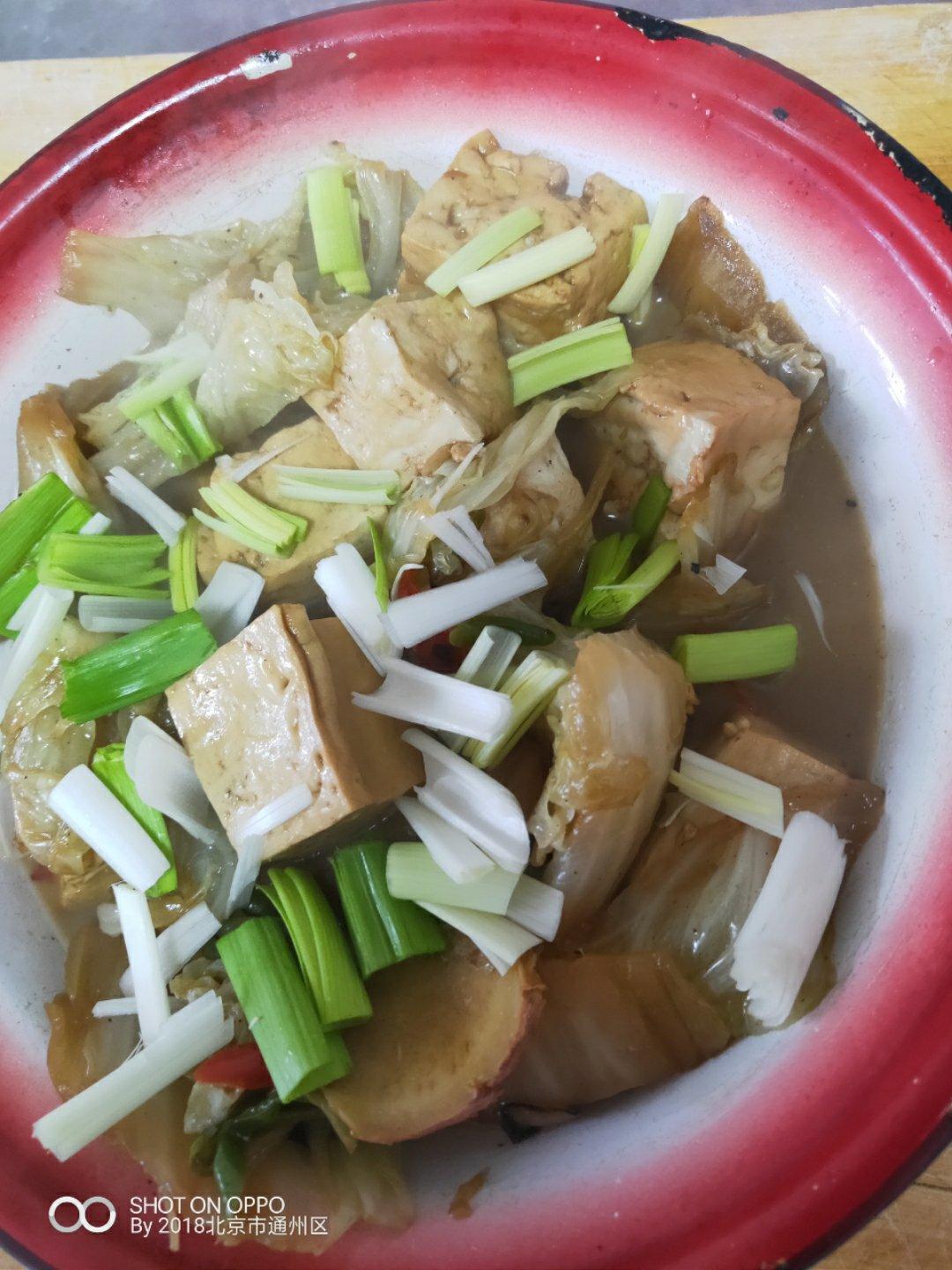 冬季家常菜：白菜炖豆腐