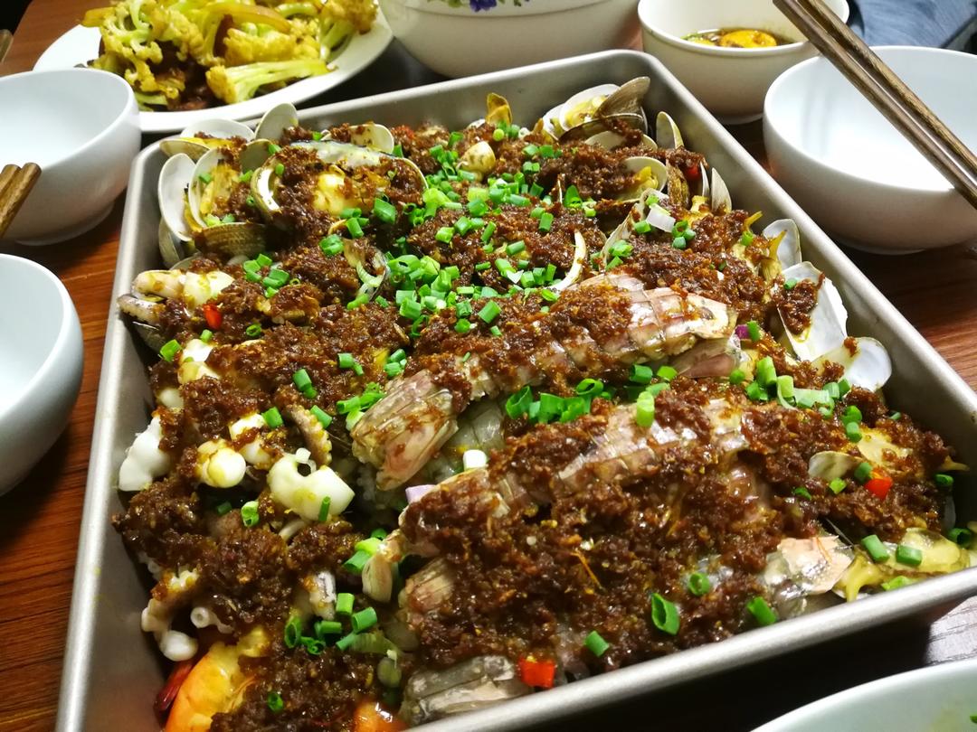 蒜香吮指海鲜大咖——松下NU-JK200W大蒸烤箱食谱