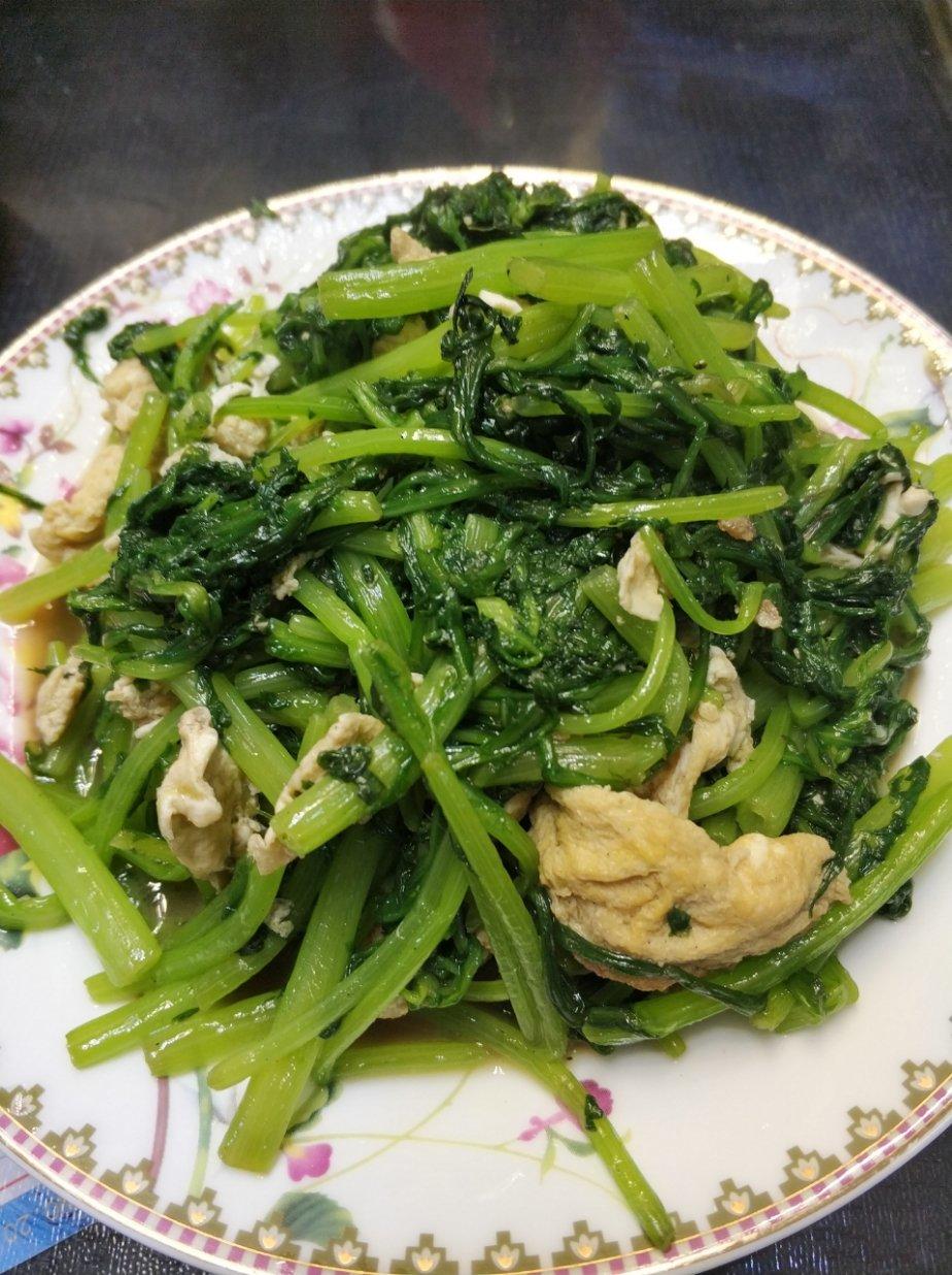 茼蒿炒鸡蛋
