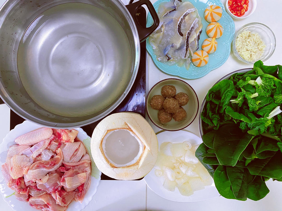 媲美网红店 | 竹笙椰子鸡煲