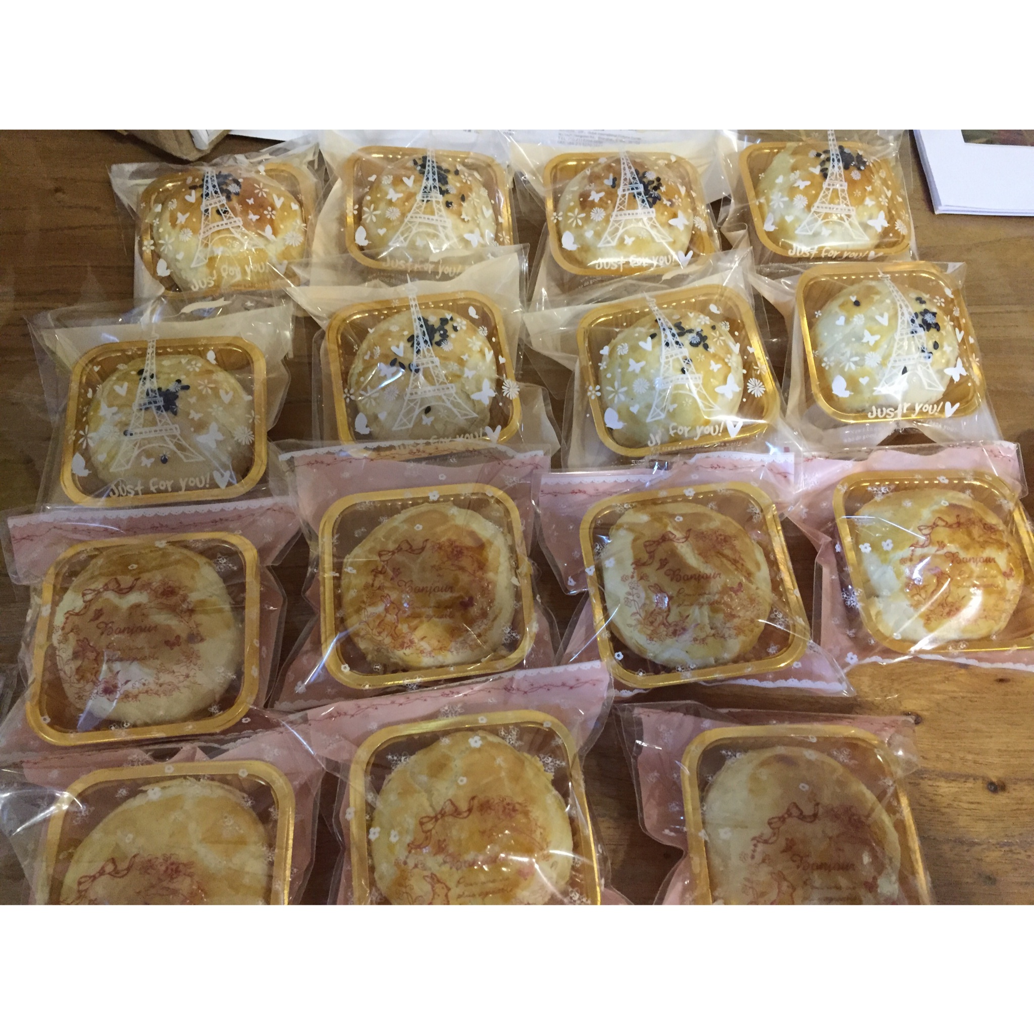 蛋黄酥~紫薯、抹茶、原味~花好月圆，中秋快乐~内附一次做六色蛋黄酥方法~