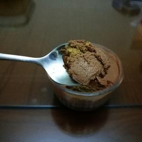 蛋黄甜奶酱的巧克力慕斯<熊谷裕子>
