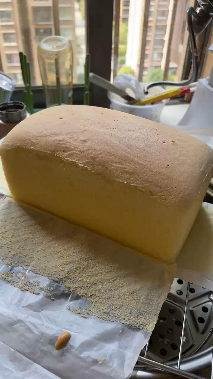 堪比柯基屁股
爆浆芝士🧀古早蛋糕