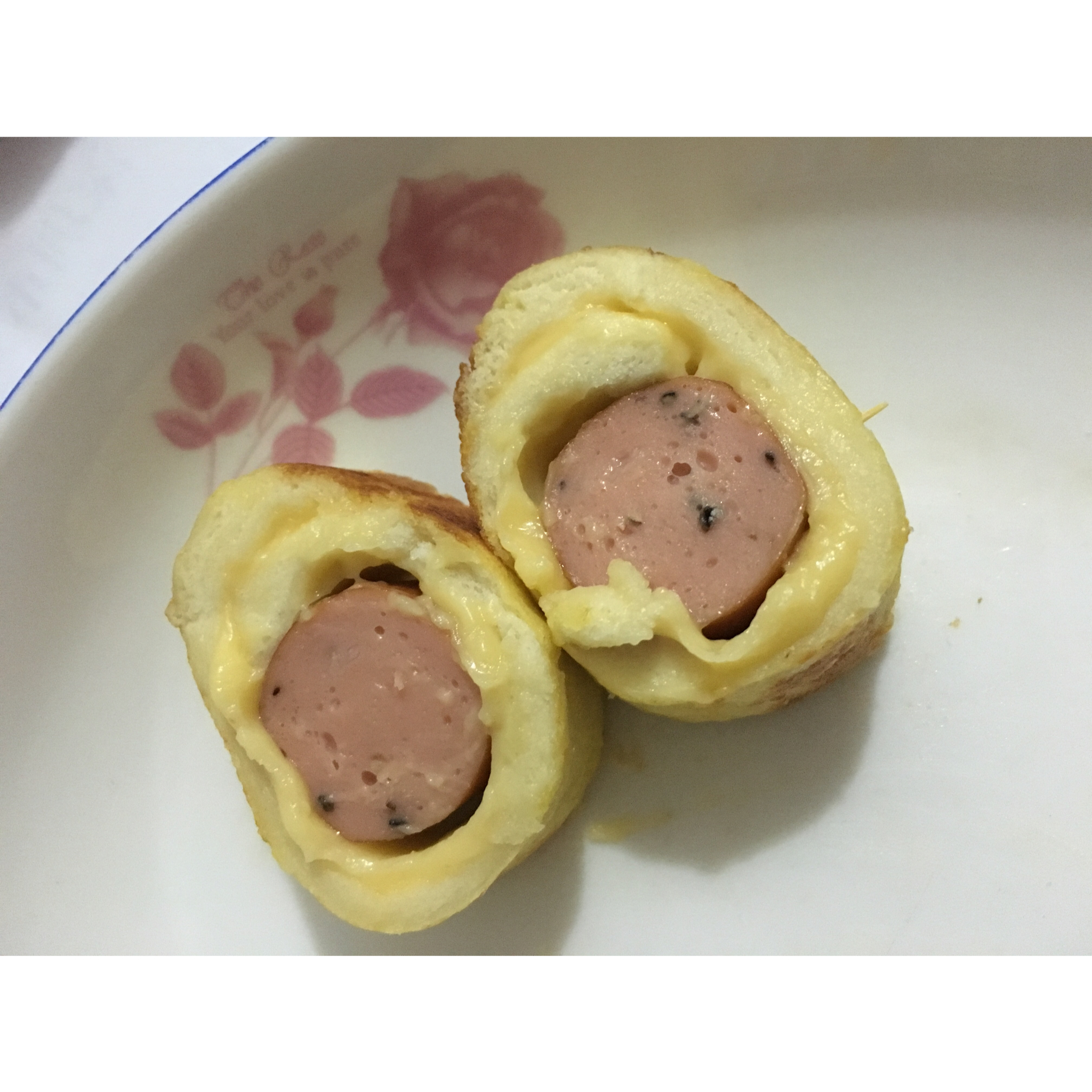 芝士香肠土司卷