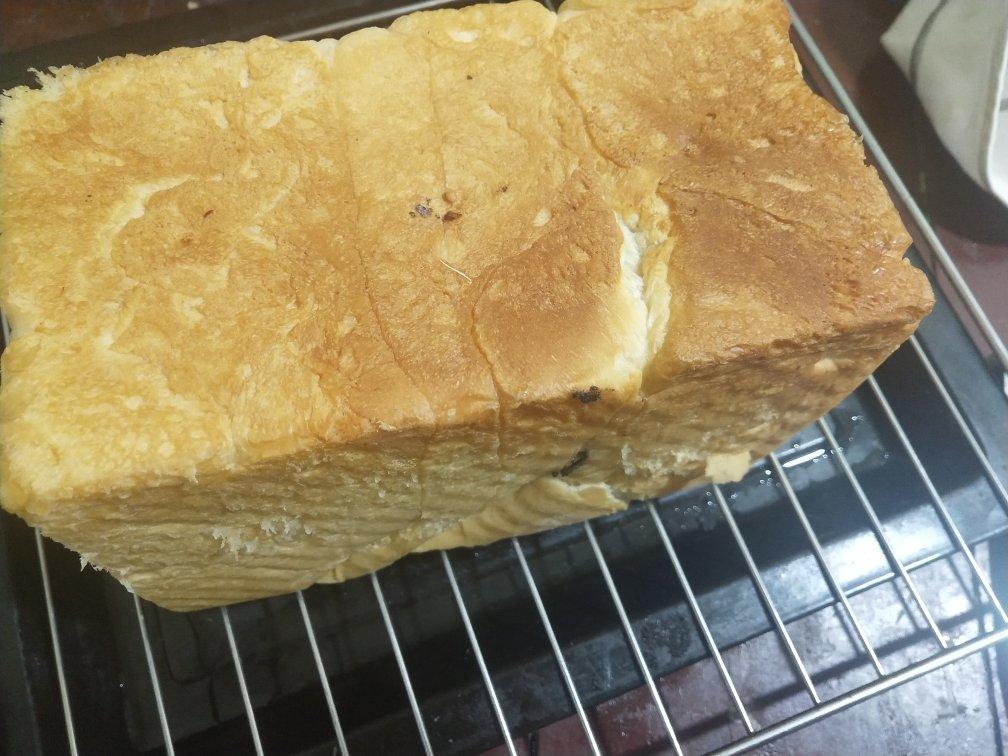 香葱肉松手撕吐司