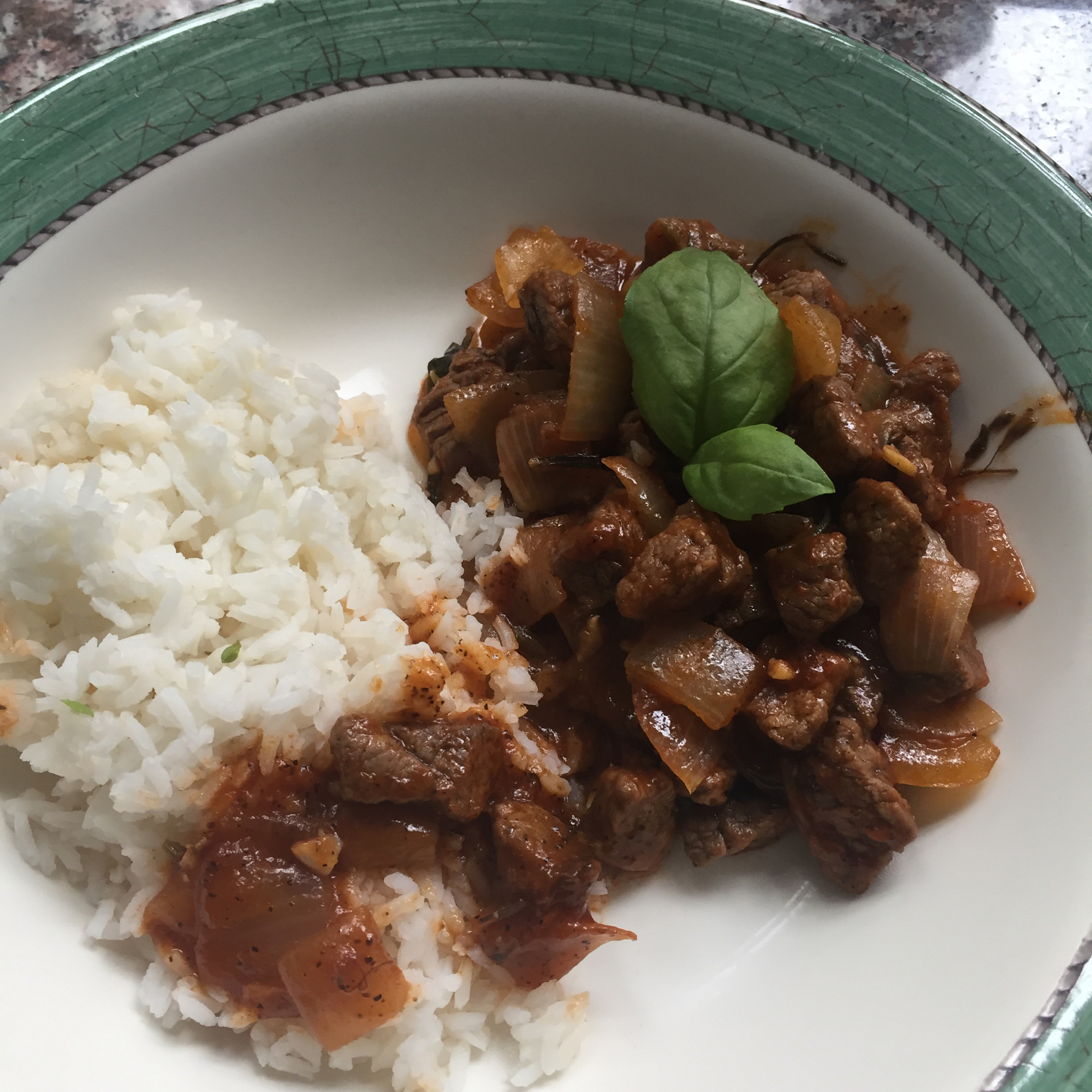 匈牙利烩牛肉