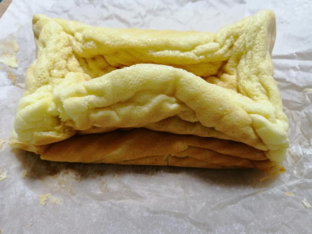 堪比柯基屁股
爆浆芝士🧀古早蛋糕