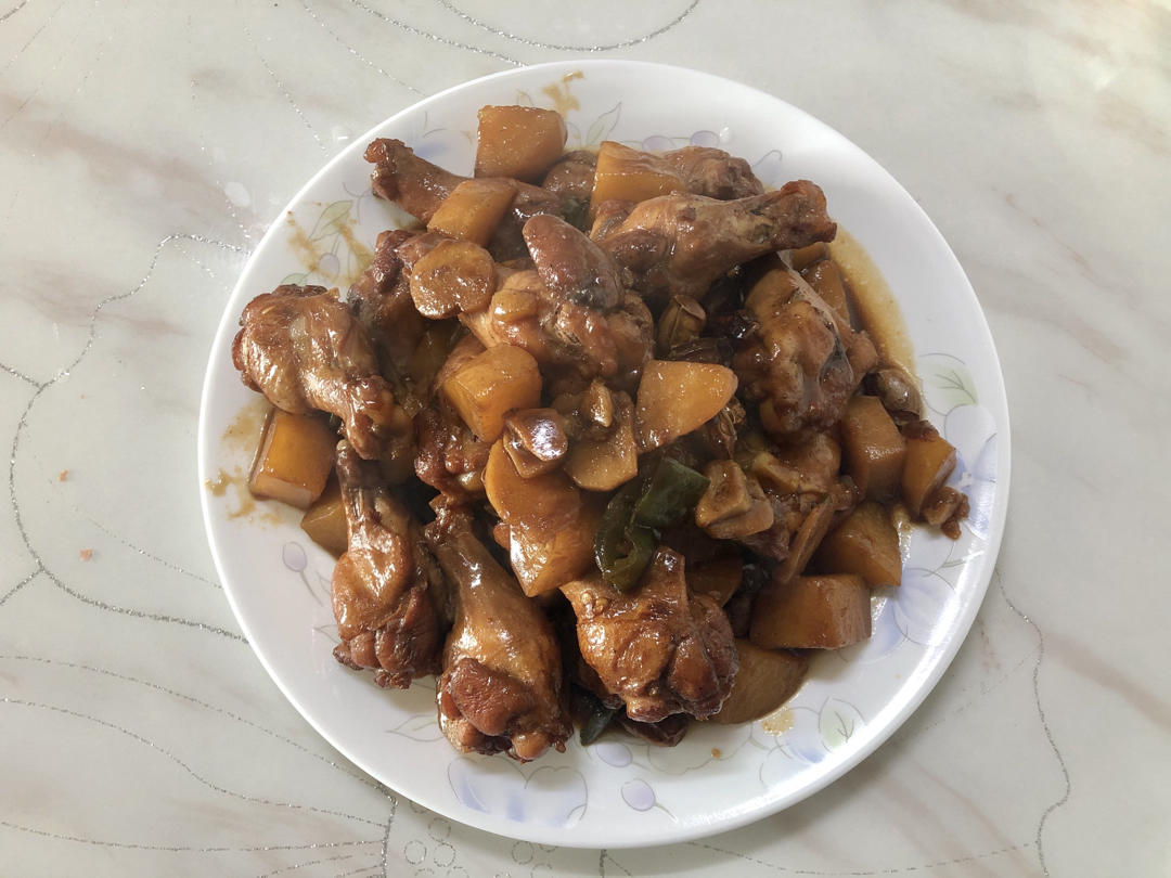 红烧土豆炖鸡块（鸡腿）