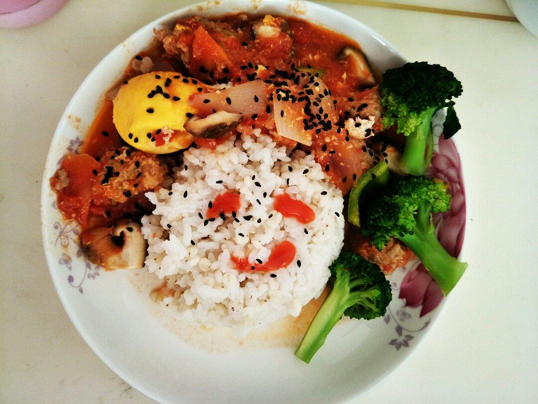 亲子番茄丸子盖饭