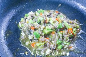 豆腐牛油果红椒软饭——宝宝主食系列的做法 步骤6
