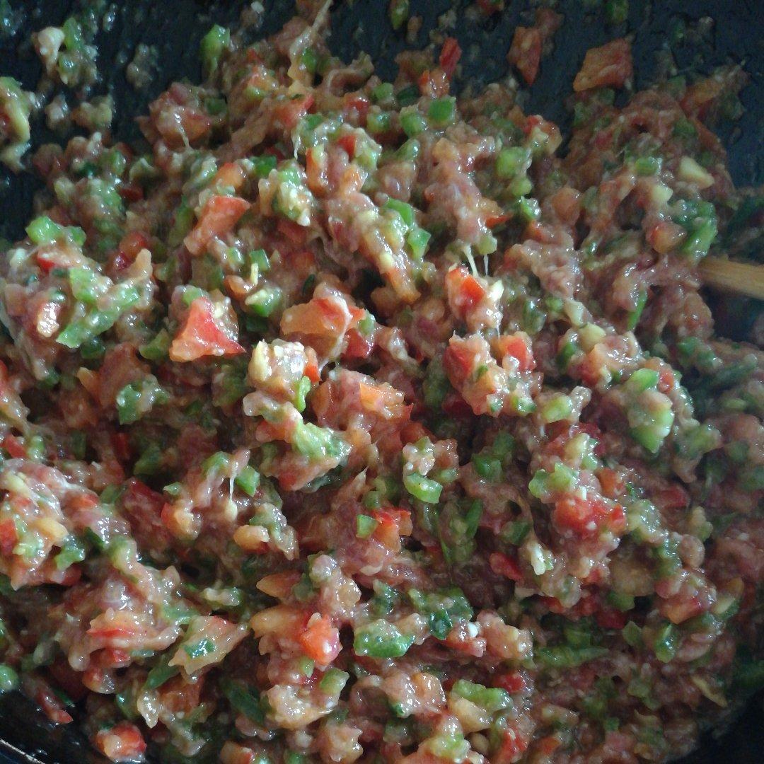 堂妈教你做辣椒鲜肉饺子
