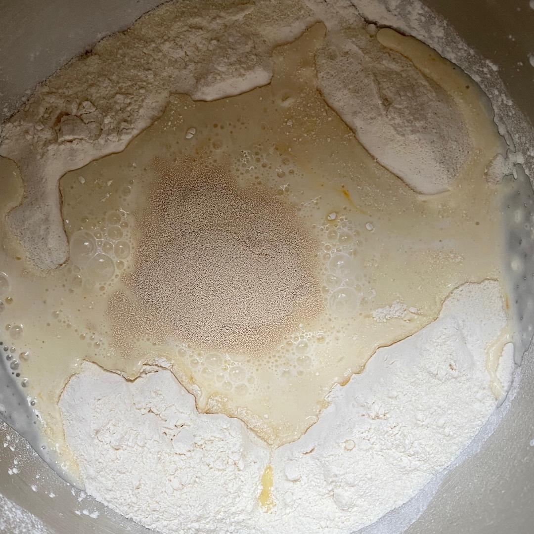 纯奶手撕吐司的做法 步骤1