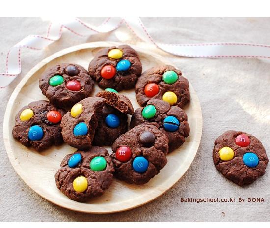 免烤箱·微波炉M&M巧克力豆饼干的做法