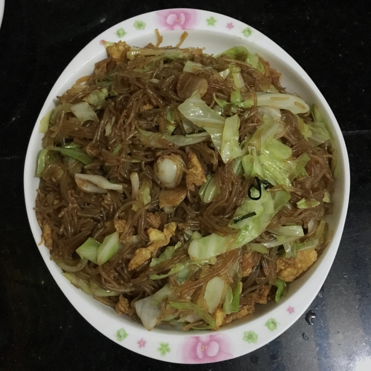 包菜粉丝炒鸡蛋