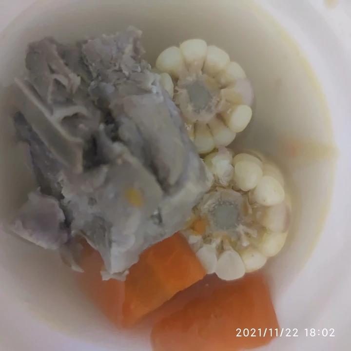 玉米排骨汤