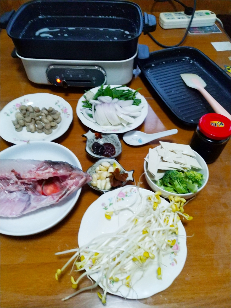 烤鱼～新入摩飞多功能锅的做法 步骤1