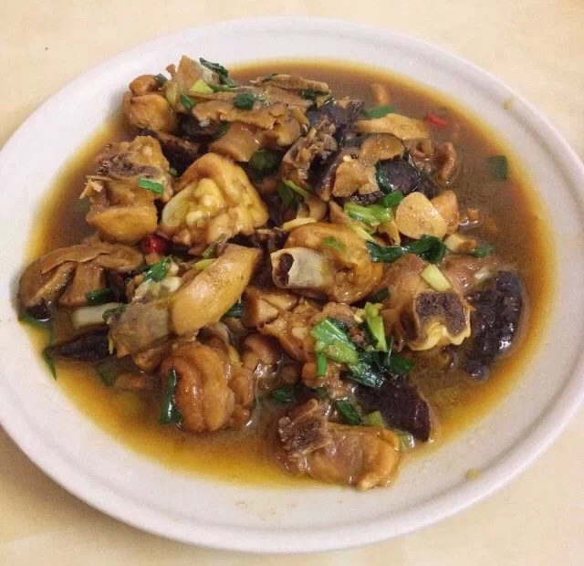 香菇鸡块