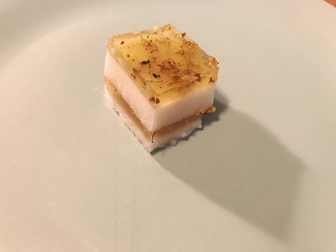 【椰汁桂花糕】