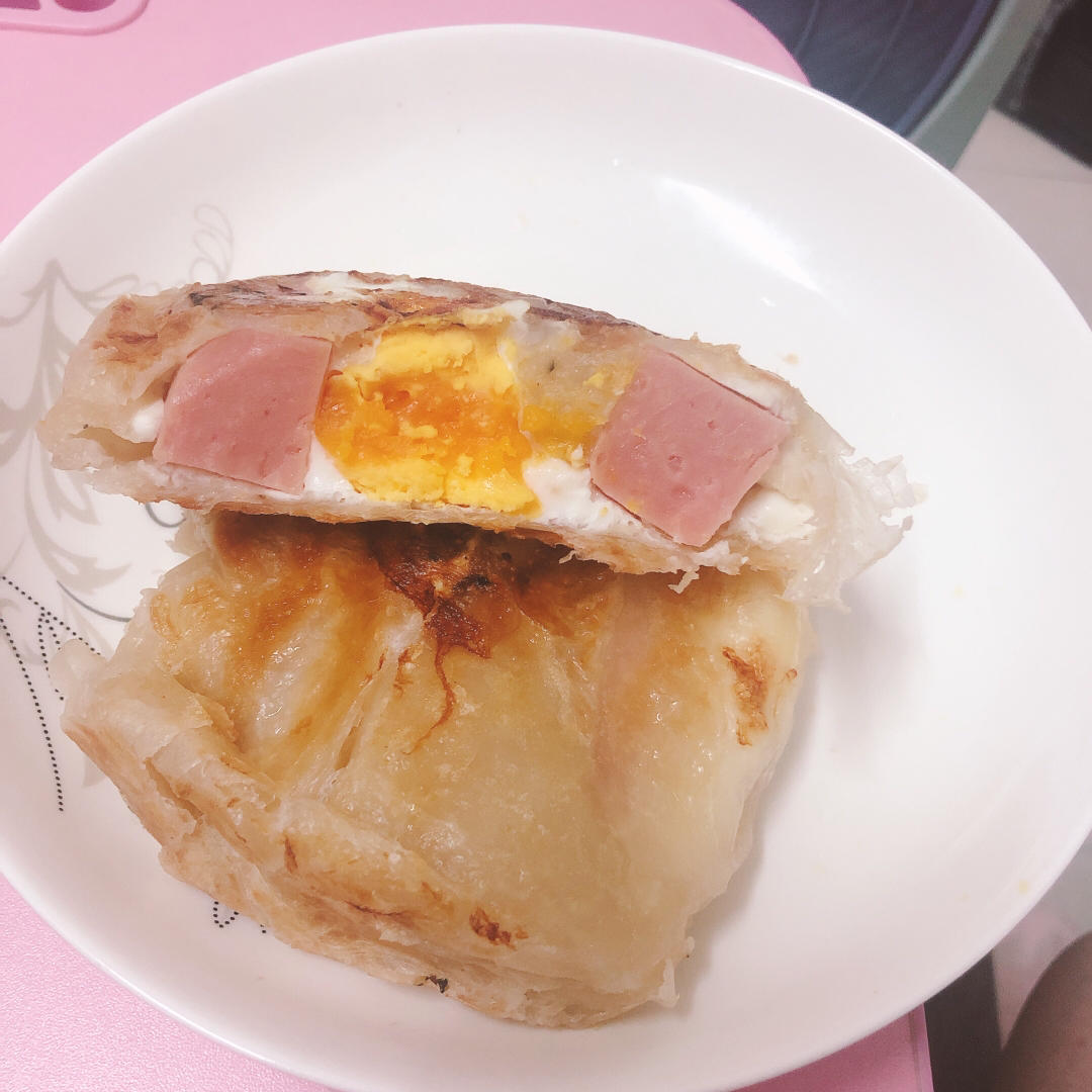 5分钟就能搞定的手抓饼早餐，酥到掉渣～