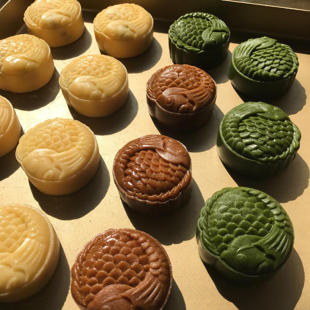 广式蛋黄月饼（75克、50克、各种规格都有）