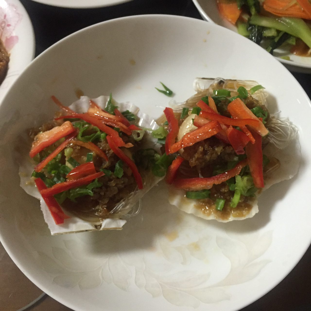 蒜蓉粉丝蒸扇贝