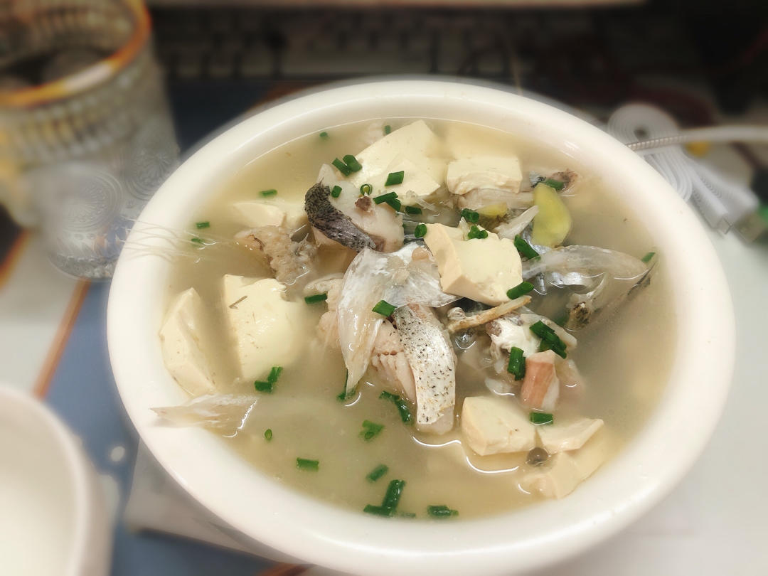 鱼头豆腐汤
