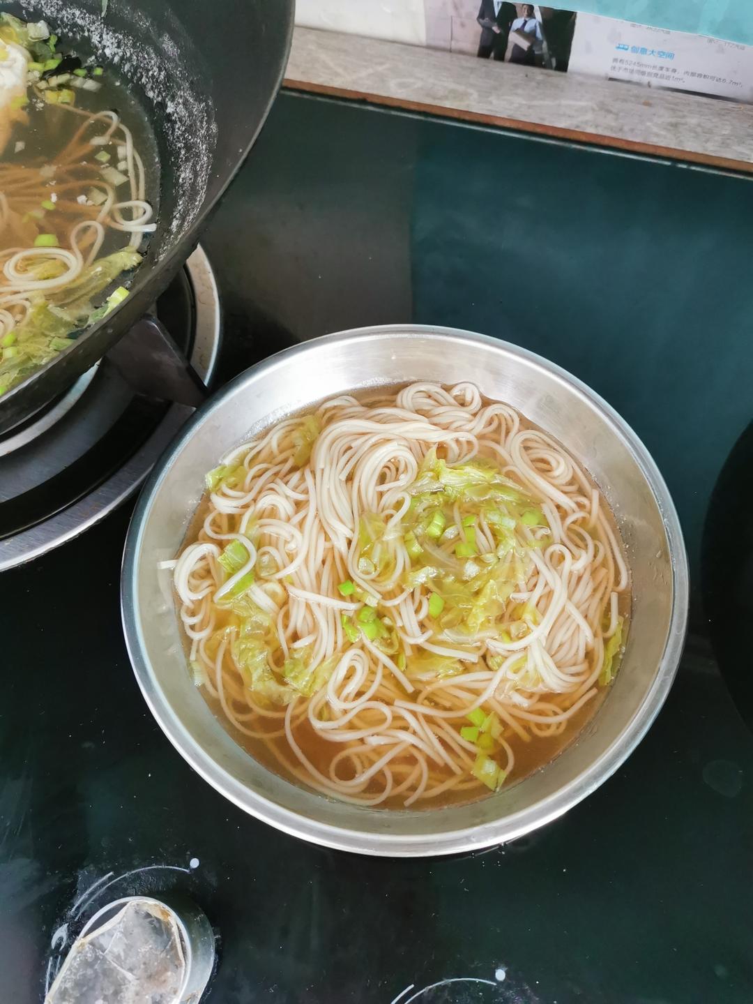 清汤挂面-香而不腻，方便快捷