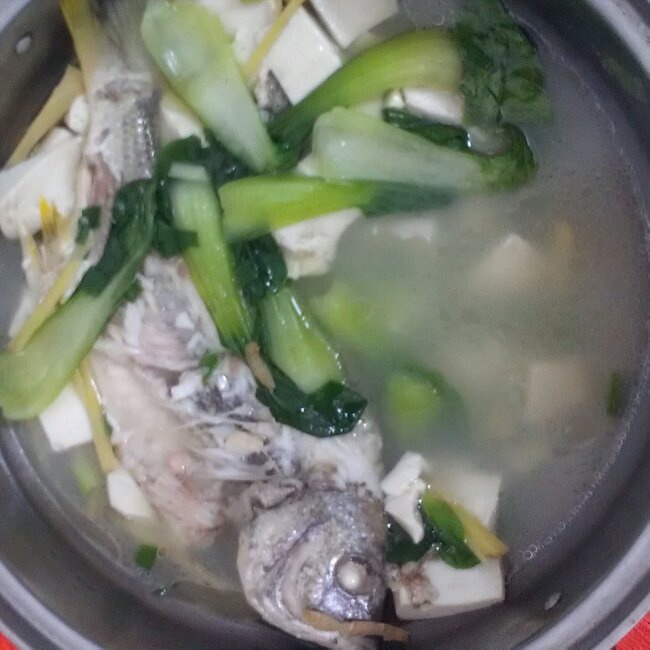 鲜美黄翅鱼汤