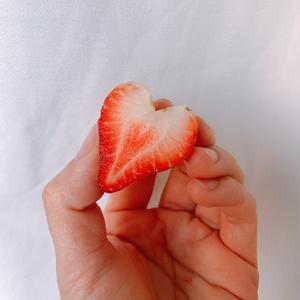 草莓爱心表白大法的做法 步骤3