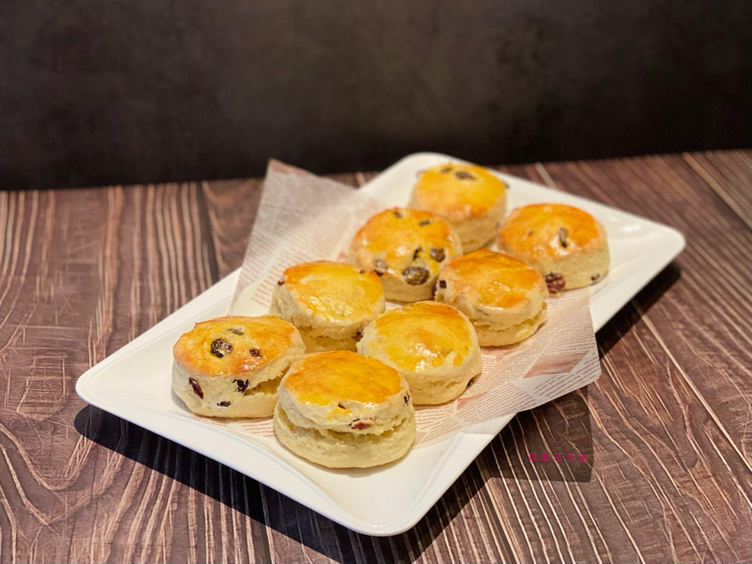 英式下午茶之伦敦萨沃伊酒店The Savoy的司康