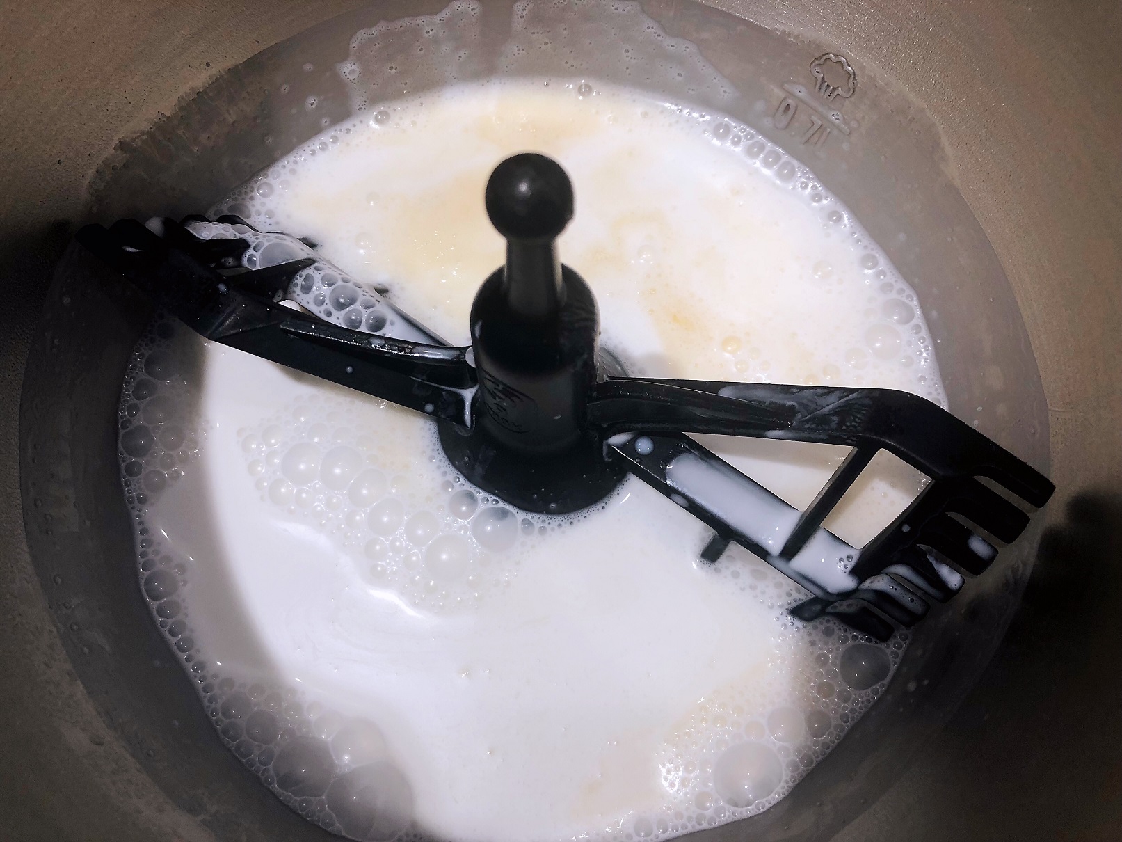 芒果奶冻【KRUPS厨房机器人版】的做法 步骤3